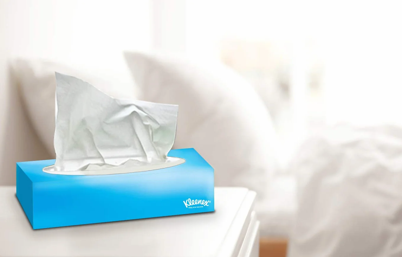 Kleenex Scatola per fazzoletti a 3 strati per uso quotidiano, 1 confezione da 140 fazzoletti